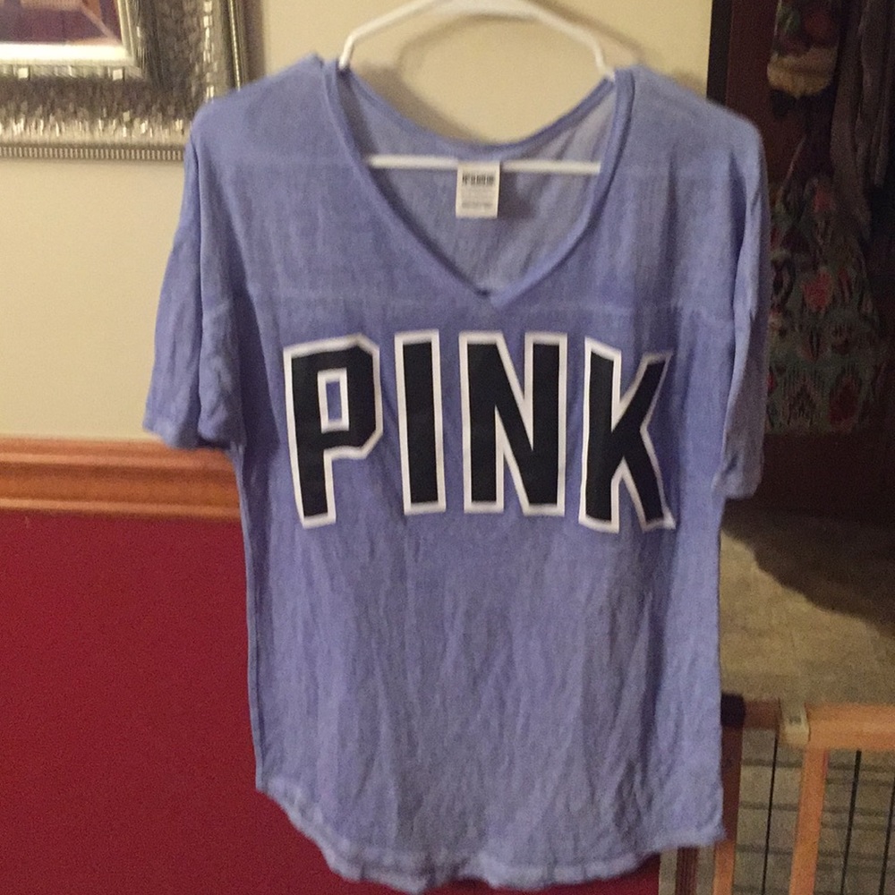 Pink xs v neck tee